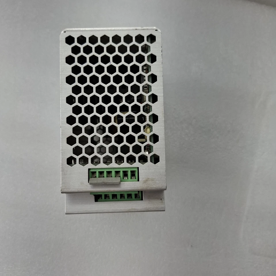 PHOENIX CONTACT QUINT-DC-UPS/24DC/20 24VDC 20A (USED)